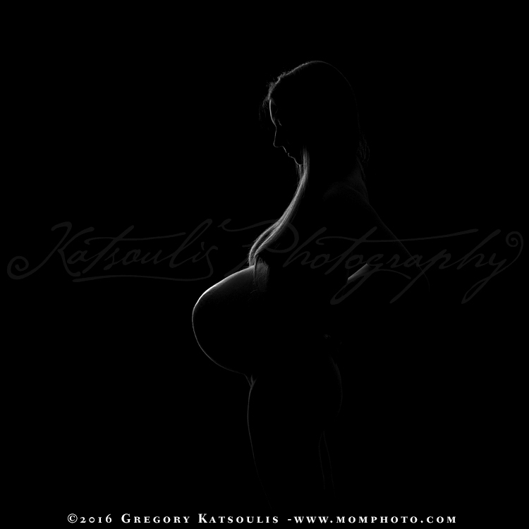 Low Key Light Pregnancy Photography